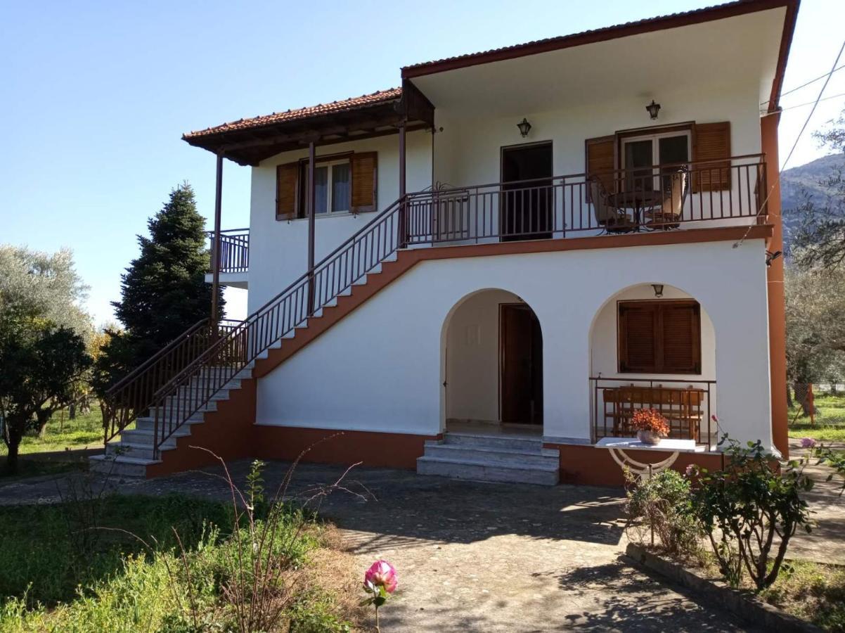 Manousi 2 - First Floor Vila Mystras Exterior foto